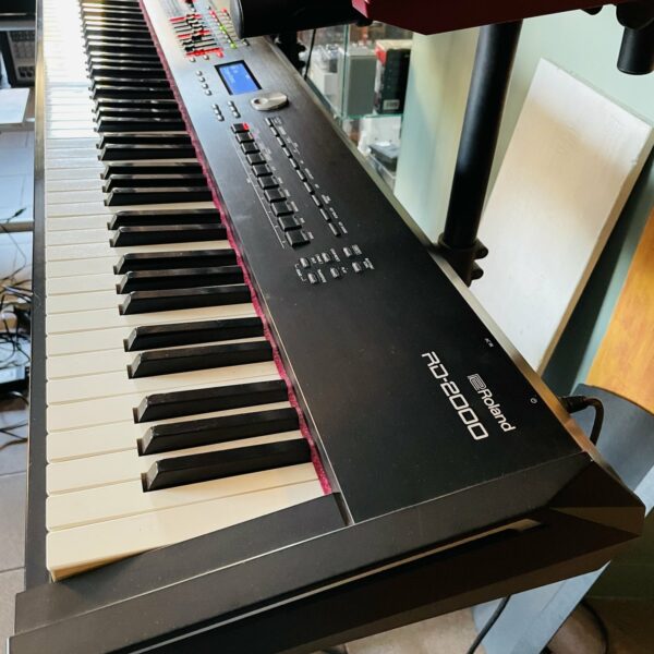 Pianos numériques Nice, clavier numérique Draguignan, synthé Var 