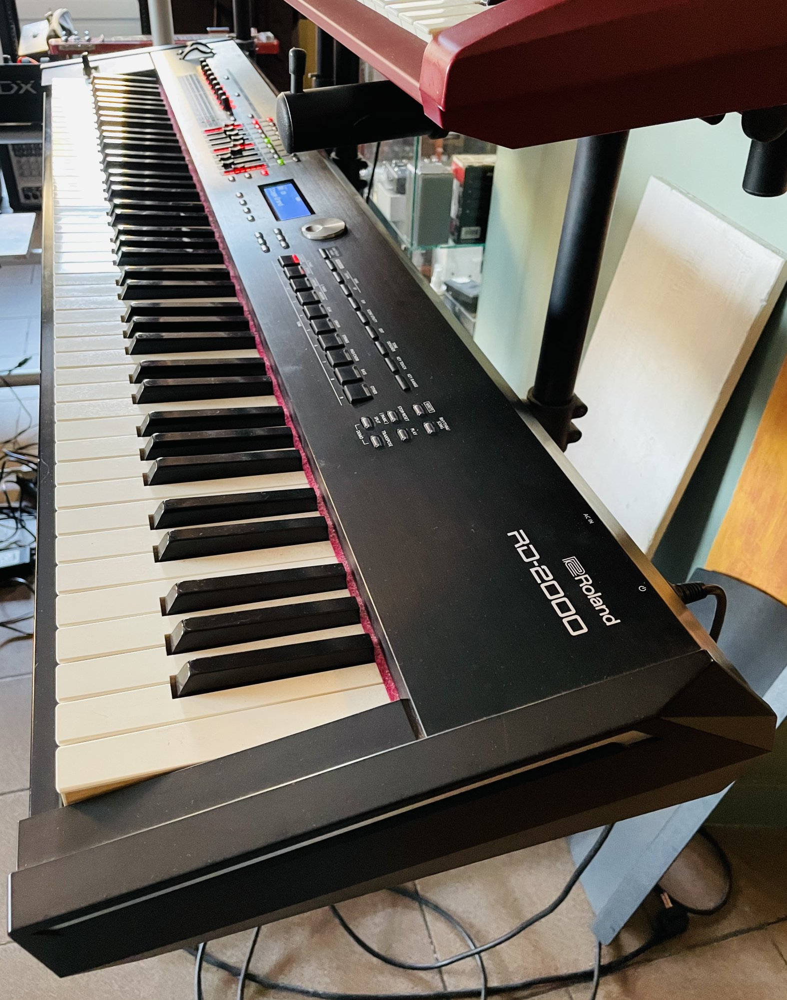 Piano numérique synthé 88 touches Roland RD-2000 n°Z016677, alim