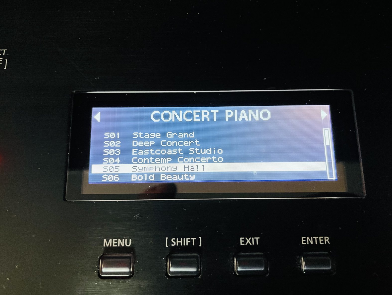 Piano numérique synthé 88 touches Roland RD-2000 n°Z016677, alim