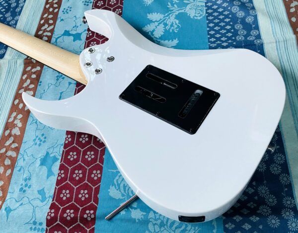 Guitare électrique Ibanez Gio Series GRG 140 White n°GS2405361 – Image 5