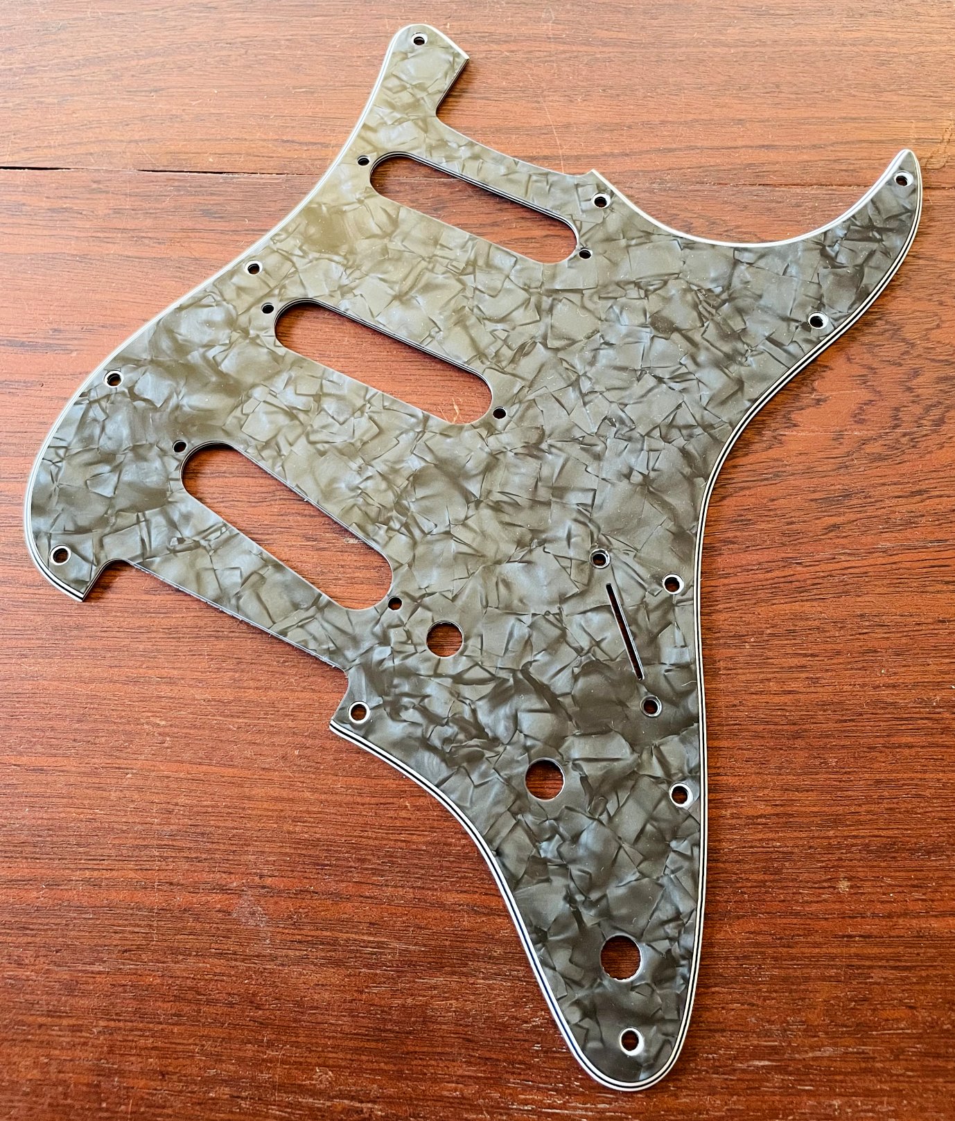 Pickguard Fender SSS BP Black Pearl