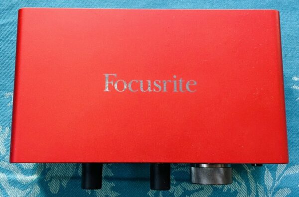 Carte son Focusrite Scarlett Solo n°y7F47H9407579 – Image 2
