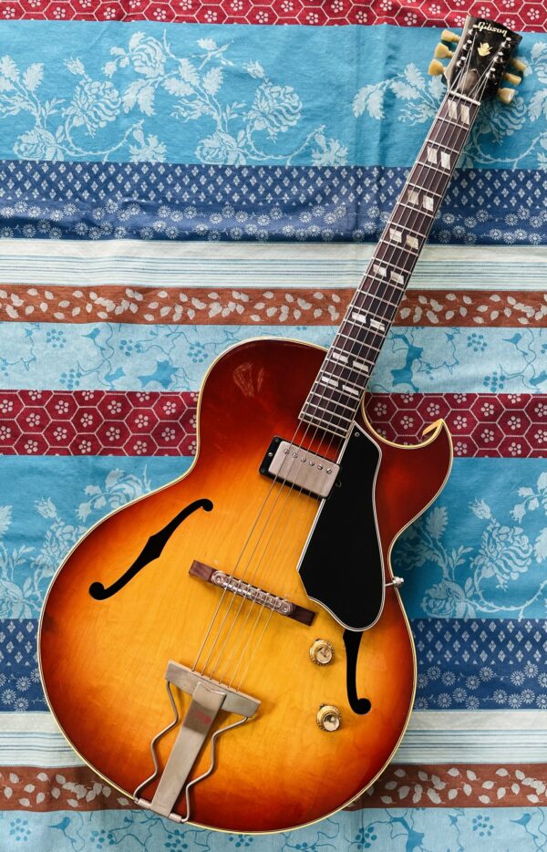 Guitare électrique vintage Gibson ES-175 sunburst n°341212 (1965, USA), étui Guild, révisions luthiers THEBE et AMAL (mai 2025)