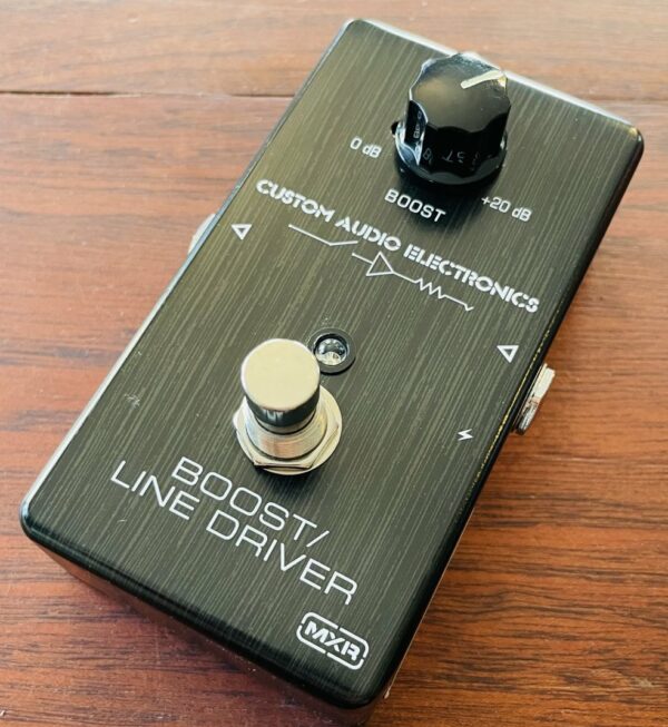 Pédale boost MXR MC401 Custom Audio Electronic Boost-Line Driver n°AB37M692, boite d’origine