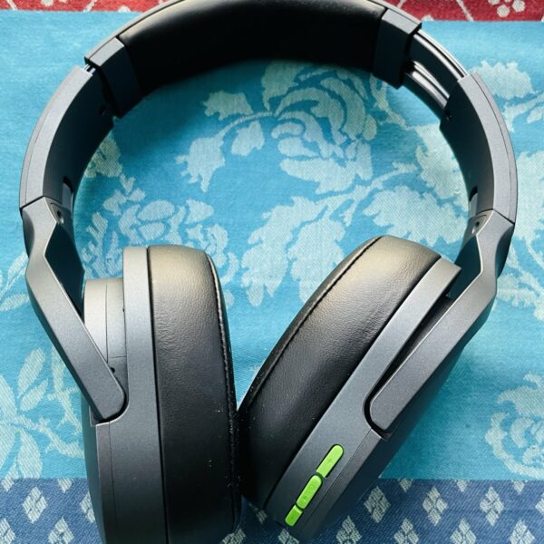 Casque audio Mackie MC-40BT, boite d’origine, accessoires (avec ou sans fil, micro)