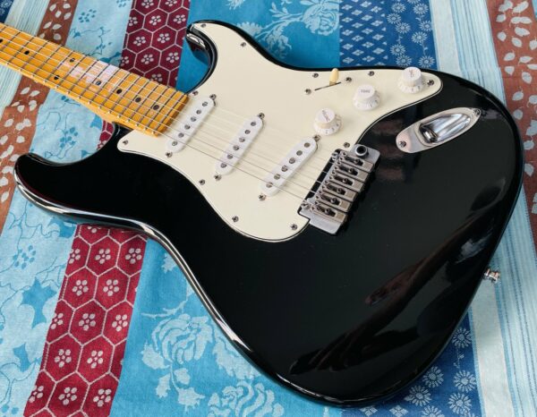 Guitare électrique luthier O’Scannell stratocaster C5 n°ST-62AAL (1980, France), plaque Fender standard USA, étui Tobago, sangle cuir USA, straplocks, révision Thébé Lutherie (mai 2025) – Image 2