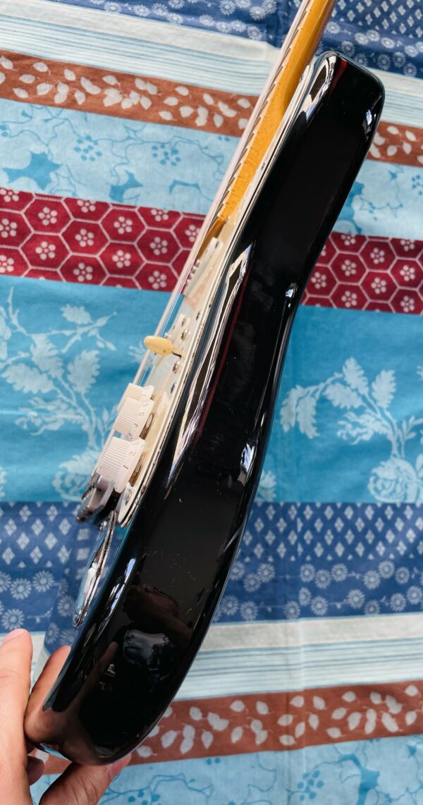 Guitare électrique luthier O’Scannell stratocaster C5 n°ST-62AAL (1980, France), plaque Fender standard USA, étui Tobago, sangle cuir USA, straplocks, révision Thébé Lutherie (mai 2025) – Image 5