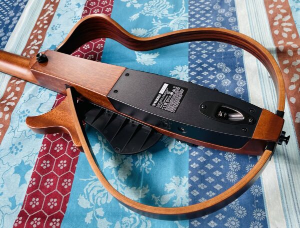 Guitare de voyage électro-classique Yamaha SLG200N NT/02 nylon n°11K26C126, housse d’origine, notice, bloc alim, réglée luthier Amal (15.05.25) – Image 7
