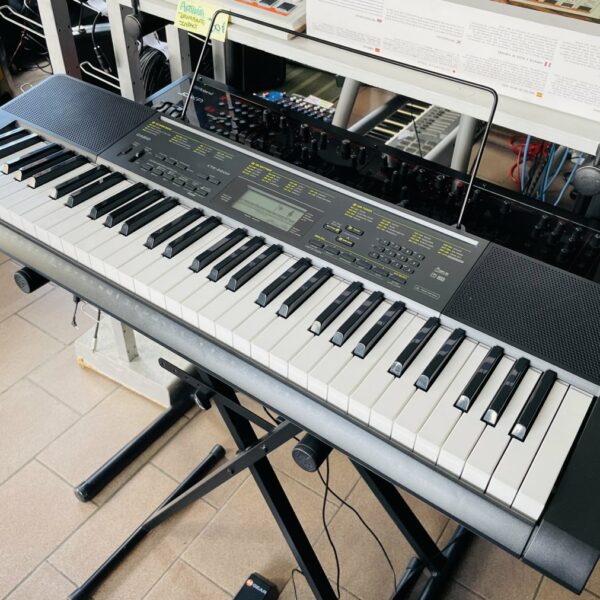 Clavier arrangeur Casio CTK2200 n°822ADK739017727, porte partition, alim
