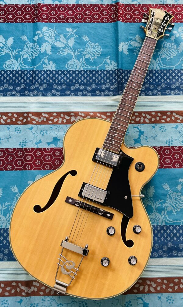 Guitare électrique archtop Cort L2 Larry Coryell n°080441988 (2008, Korea), étui Rockcase