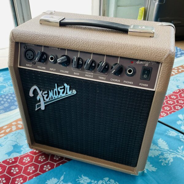 Ampli acoustique chant Fender Acoustasonic 15 n°CASK1500608, 15W