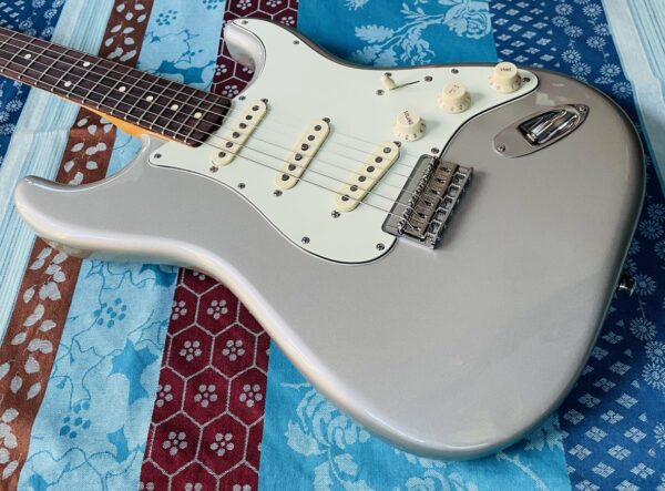 Guitare électrique Fender Stratocaster Robert Cray signature n°MX23065817 (2023, Mexico), jack, housse Fender, achat Thomann 23.10.23 – Image 2