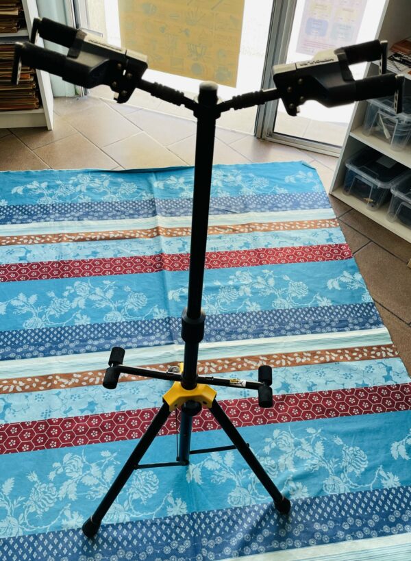 Stand Hercules deux guitares GS422B – Image 2