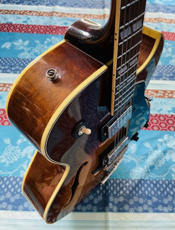 Rare guitare électrique archtop Ibanez 2355 Sunburst lawsuit (1976, Japan), réglée luthier Amal (facture 24.05.2024), réparation sélecteur micros (luthier Caro 19.07.24), refrettage du manche avec sillet en os (luthier Caro 22.11.24), mécaniques Kluson (Caro 27.05.25) – Image 13
