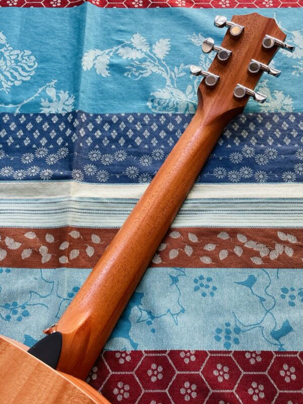 Guitare électro-acoustique Taylor GS Mini-e l’Année du Dragon, housse Taylor, papiers Taylor – Image 9