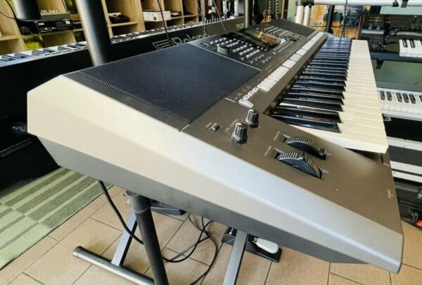 Clavier arrangeur Yamaha PSR-S770 n°ECW001864, housse Gewa, porte partition, notice. – Image 3