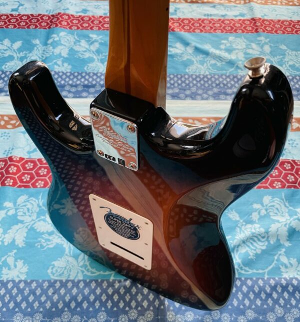 Guitare électrique Fender Classic Player 50’s Stratocaster Maple Fingerboard 2 colors sunburst n°MZ8221914 (2009, Mexico), housse Fender, accordeur Tenson, réglée luthier Amal (03.07.25) – Image 11