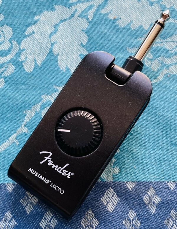 Préampli casque Fender Mustang Micro n°CGPT22014090, boite d’origine, câble usb-c