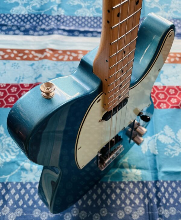 Rare guitare électrique 4 cordes Fender Tenor Tele Lake Placid Blue n°MX1919391, housse Fender d’origine – Image 11