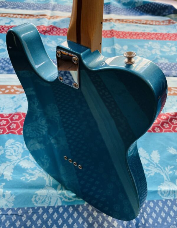 Rare guitare électrique 4 cordes Fender Tenor Tele Lake Placid Blue n°MX1919391, housse Fender d’origine – Image 12