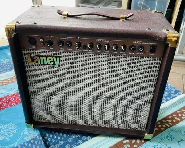 Ampli guitare acoustique chant Laney LA30C n°LBB3261, 30W