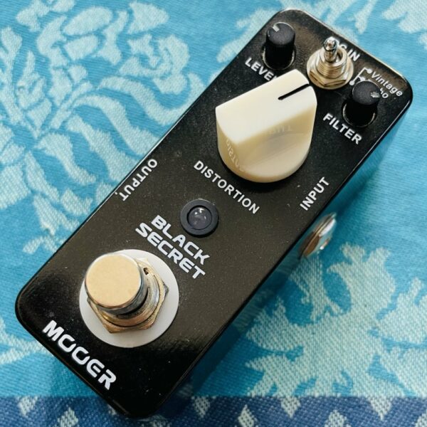 Pédale distortion Mooer Black Secret n°1181496