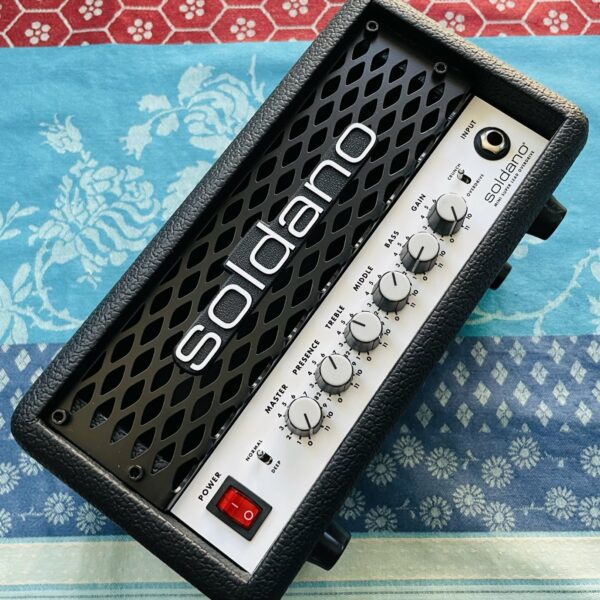 Tête d’ampli Soldano mini SLO n°20302207693, boite d’origine, alim, notice, 30W 8//16 ohm