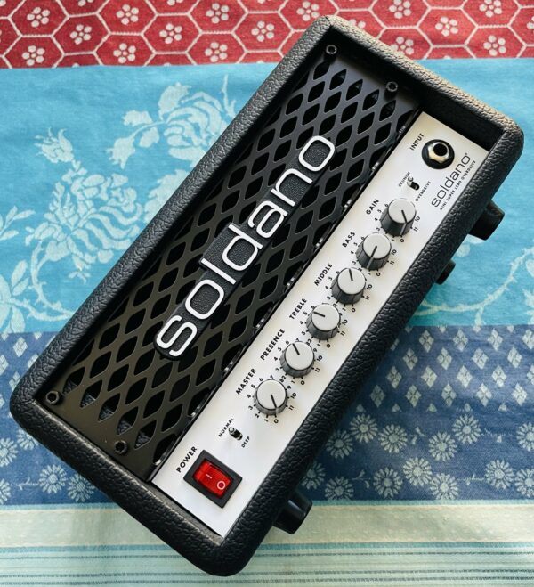 Tête d’ampli Soldano mini SLO n°20302207693, boite d’origine, alim, notice, 30W 8//16 ohm