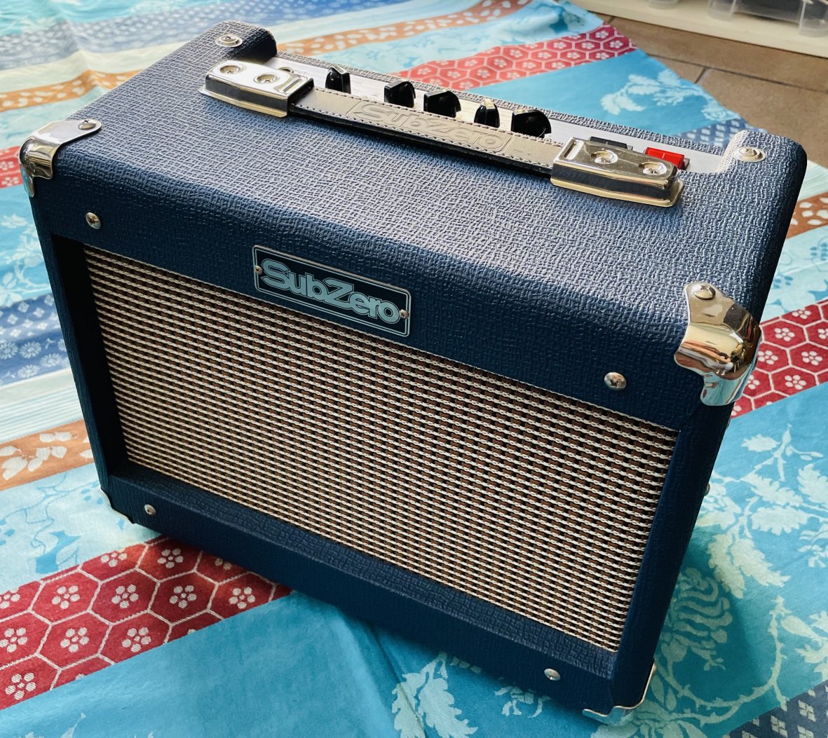 Ampli guitare lampes Subzero Tube-5 n°17090146 (England), 5W