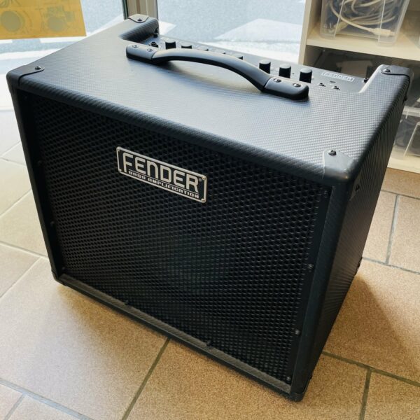 Amplificateur basse Fender Bronco 40 n°CMTK11200126, 40W