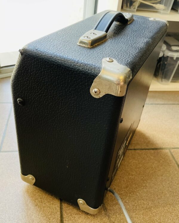 Ampli guitare Fender Bullet Amp PR241 n°M208197 (Mexico), 38W – Image 2