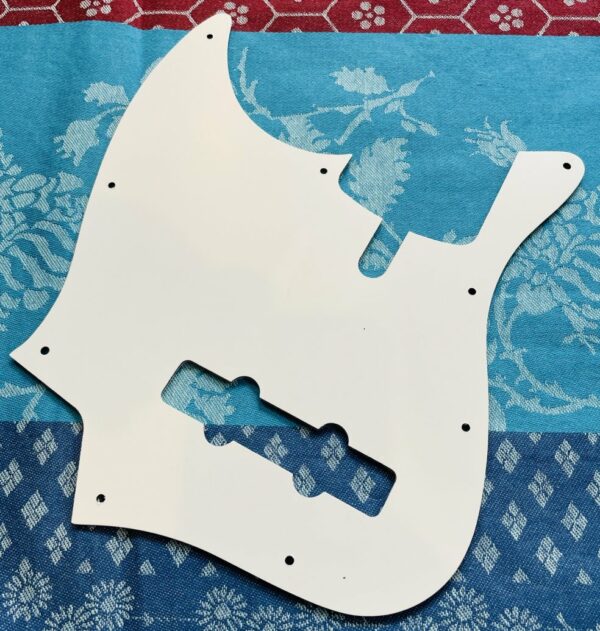 Pickguard Jazz Bass parchment 3 plis, pochette plastique – Image 2