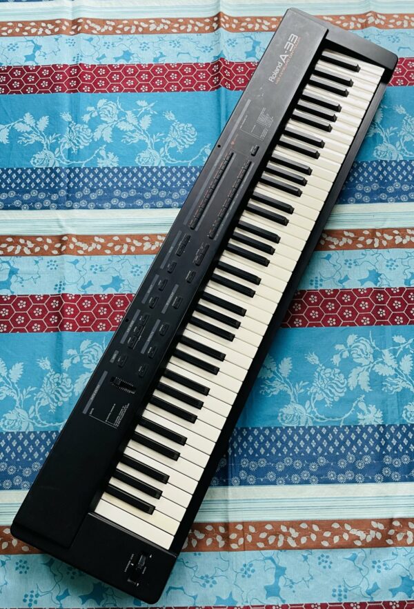 Clavier maitre Roland A-33 n°AK54357, sans alim