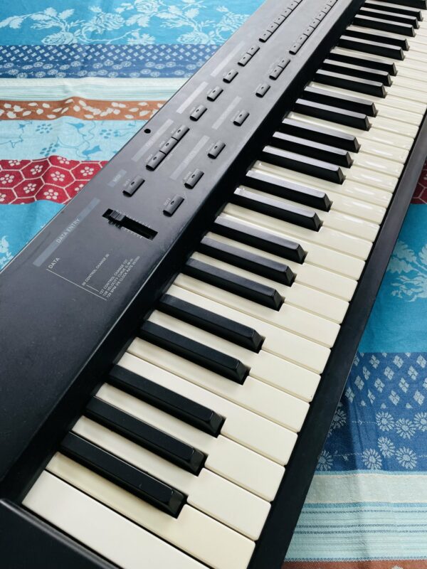 Clavier maitre Roland A-33 n°AK54357, sans alim – Image 2