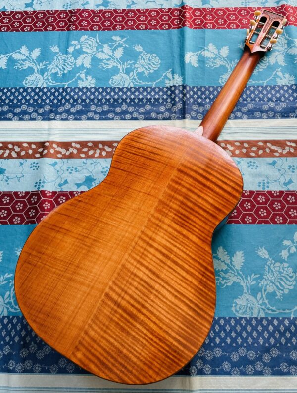 Guitare électro-acoustique luthier Tyko Runesson n°125 (2024, Suisse, Winterthur), étui – Image 12