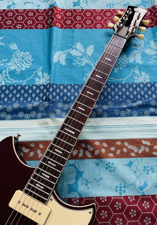 Guitare électrique Yamaha Revstar RSS02T Hot Merlot n°IJX253525, housse Yamaha Deluxe d’origine – Image 3