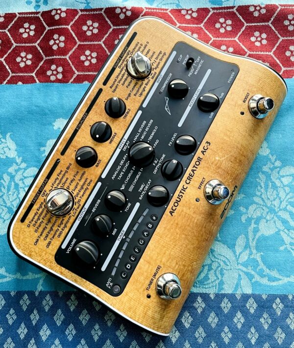 Pédale multieffets preampli pour guitare acoustique Zoom AC-3 n°C7013692, boite d’origine, alim, notice Française
