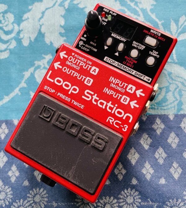 Pédale looper Boss RC-3 n°F1J0, boite d’origine