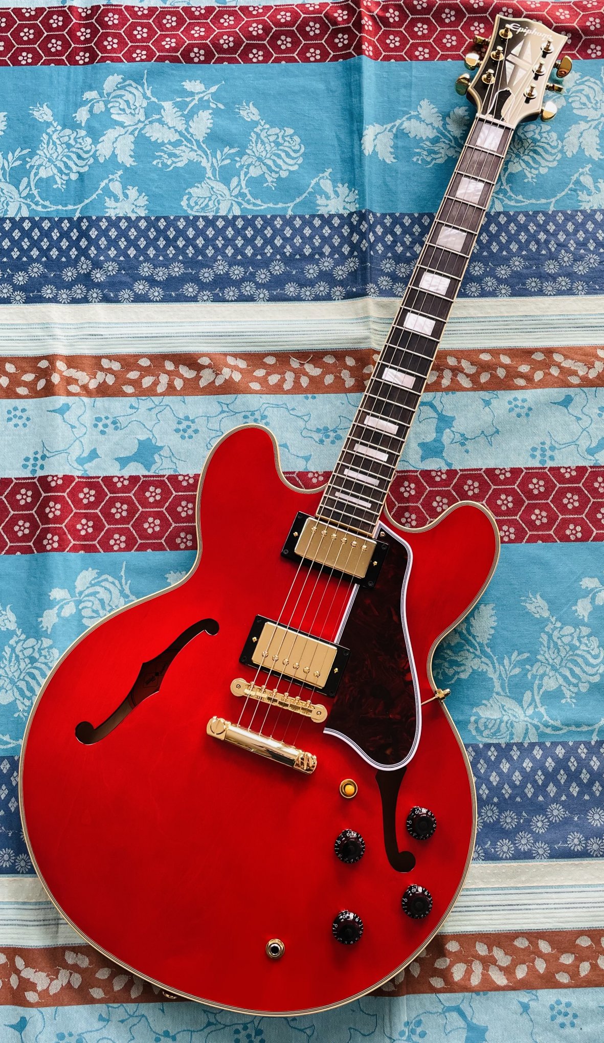 Guitare électrique Epiphone ES-355 1959 Inspired by Gibson HT EB Vos cherry red n°24121510645, étui Epiphone
