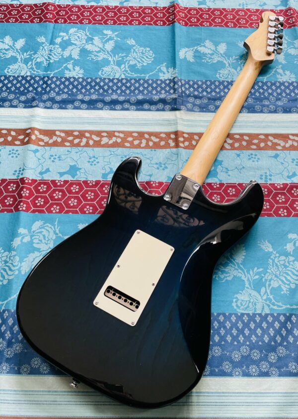 Guitare électrique G&L Legacy S-500 blue burst n°05068668, tribute Series, tige vibrato et 2 ressorts, réglée chez le luthier Amal (08.09.25) – Image 6