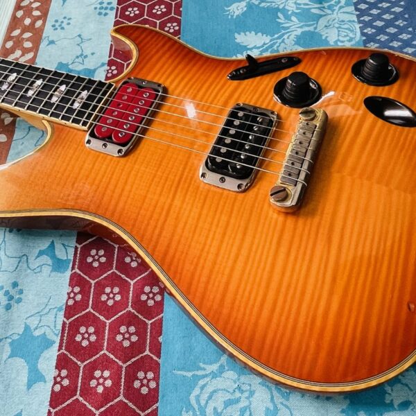 Alternative view of Rare guitare électrique Ibanez S.Classic SC620 amber pearl n°F9734102 (1997, Japan), housse Ibanez, réglage luthier Amal (20.09.25), micro manche Dimarzio Rick Derringer signature