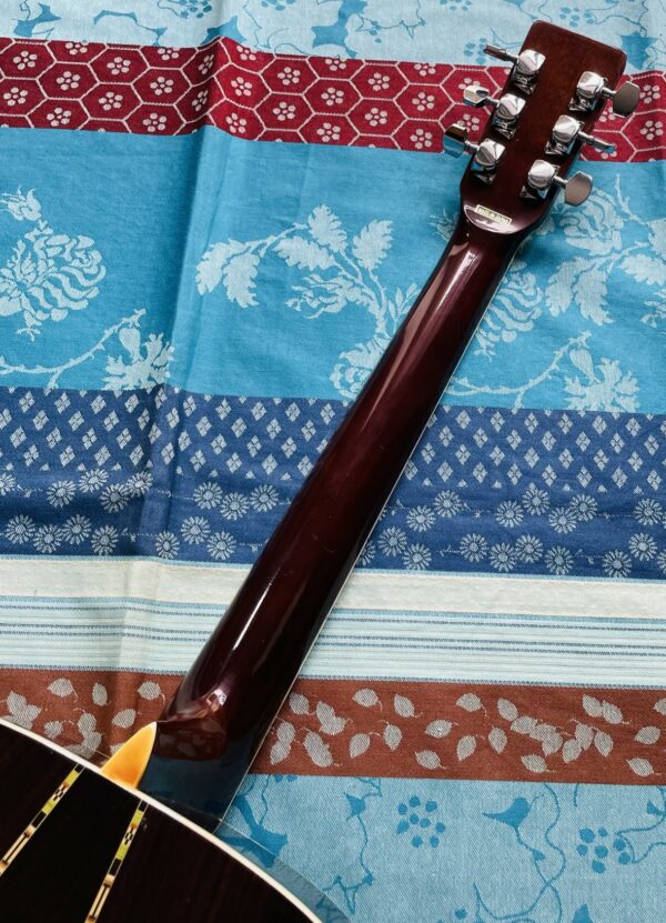 Guitare acoustique Kiso-Suzuki W200 n°70395 (1970, Japan, ville de Kisofukushima), étui noir, réglée chez le luthier Amal (08.09.25) – Image 9