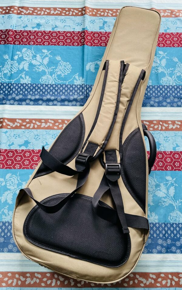 Guitare électro-acoustique Lâg Travel KAE n°2204LT10348 (n°1) housse Lâg beige, sangle, clé, réglée chez le luthier Amal (08.09.25) – Image 11
