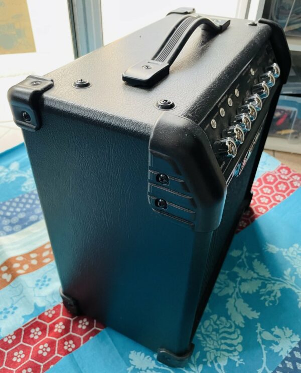 Ampli guitare Line 6 Spider IV 15 n°SF2L6305000671, notice, 15W – Image 3