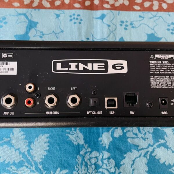 Alternative view of Ampli guitare Line 6 Amplifi TT n°TMDOM6504002080, alim, notice, boite d’origine
