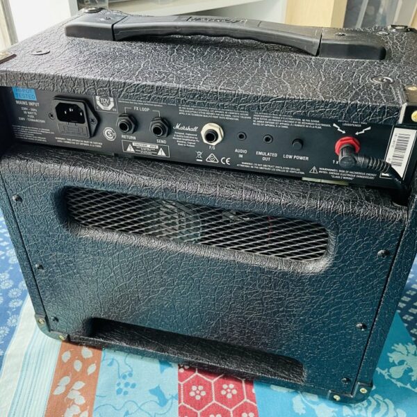 Alternative view of Ampli guitare lampe Marshall DSL-1 n°V011180FSE, footswitch Marshall