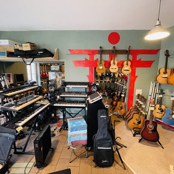 Alternative view of AU SON VERT fête ses 13 années de dépôt-vente!