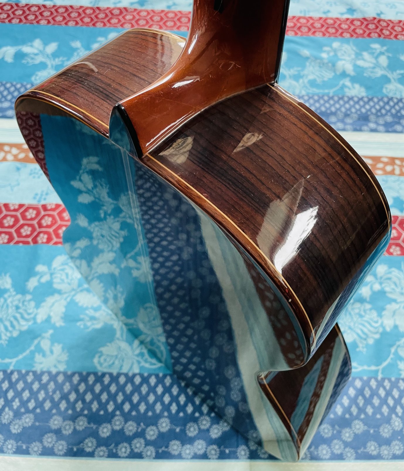 Guitare classique Almansa modèle 436, accordeur Boss, étui usé – Image 6