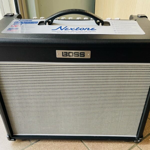 Ampli guitare Boss Nextone Stage n°Z6N4339, boite d’origine, alim, notice