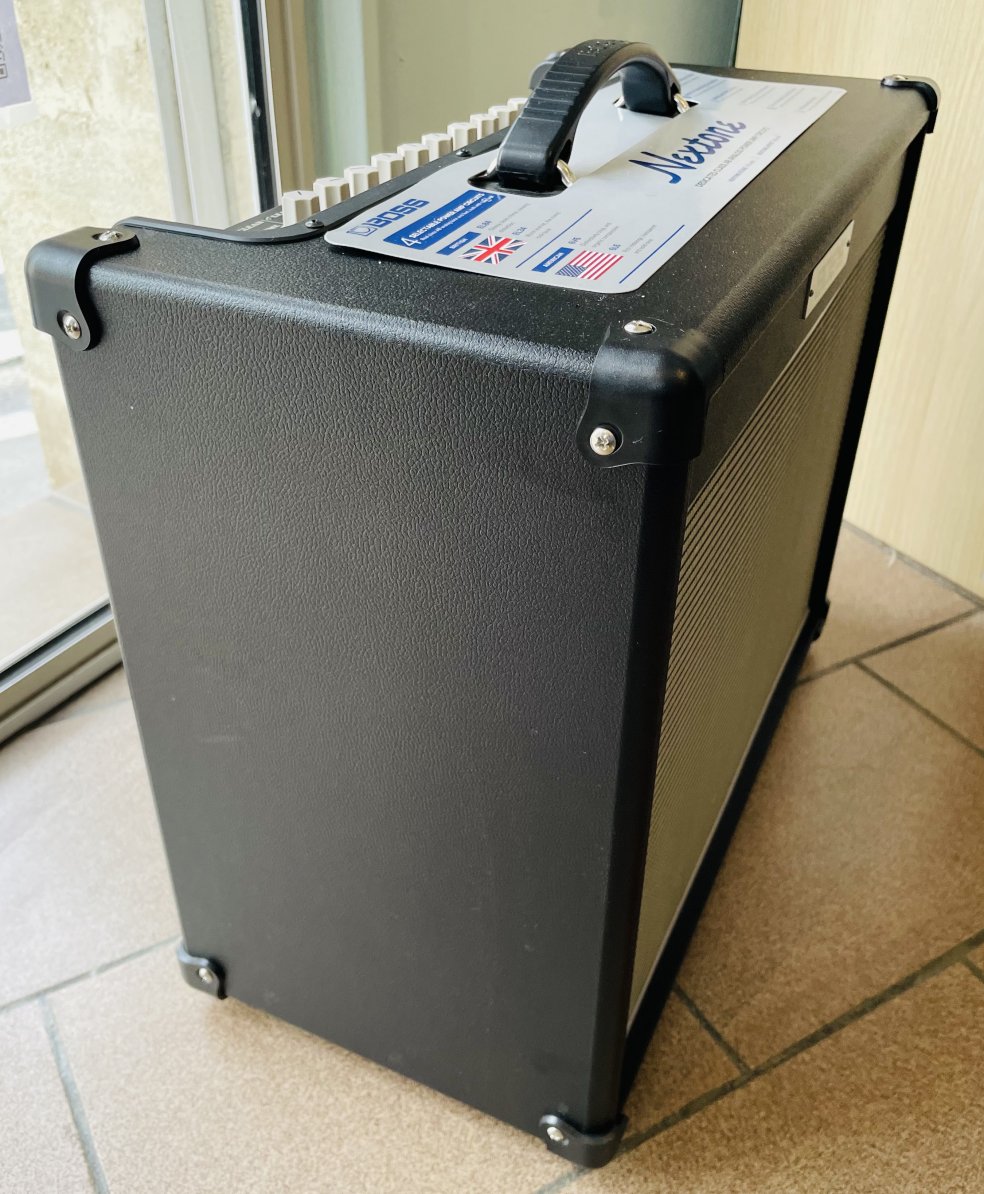 Ampli guitare Boss Nextone Stage n°Z6N4339, boite d’origine, alim, notice – Image 5